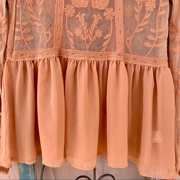 Xhilaration Target NWOT Peach Lace Over Shirt S - Picture 3 of 10
